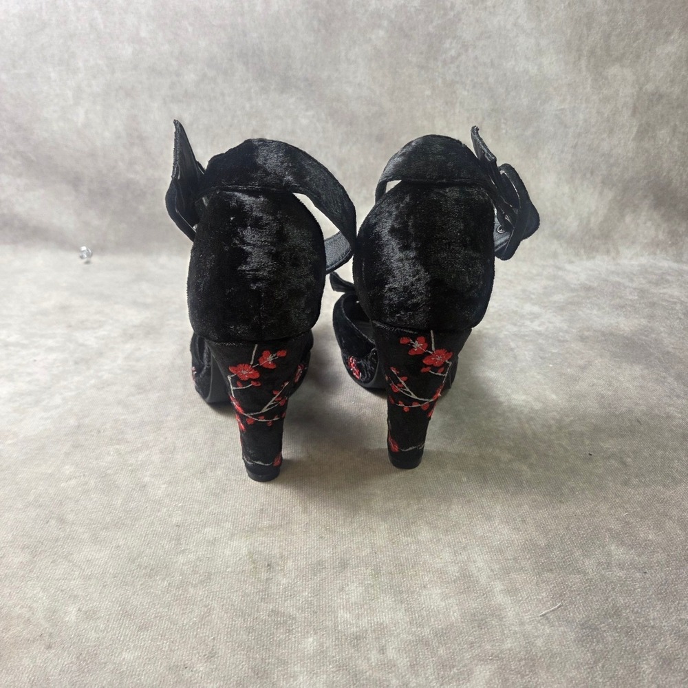 T.U.K. Black Velvet Cherry Blossom Floral Platform Bow Heels A9446L US 9 Mens 7 - Picture 8 of 9